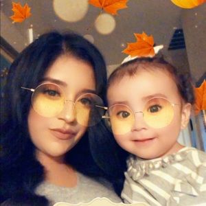 Meet your Posher, Lorena